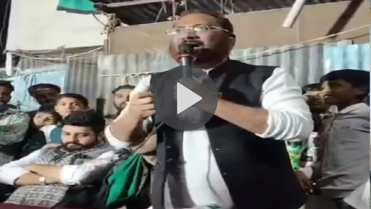 ‘जूते चाटने वाले कांग्रेस में…खाने वाले BJP में’, AIMIM नेता का मुसलमानों पर विवादित बयान, छिड़ गया घमासान!