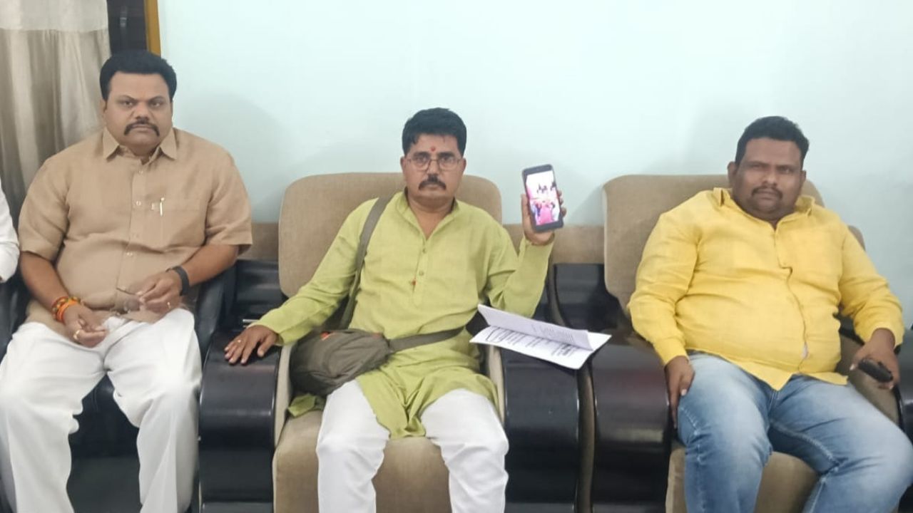 ऐ मर्द-ए-मुजाहिद…सरकारी उर्दू स्कूल में चला पाकिस्तानी गीत, BJP ने लगाए आरोप, देशद्रोह का केस होगा दर्ज!