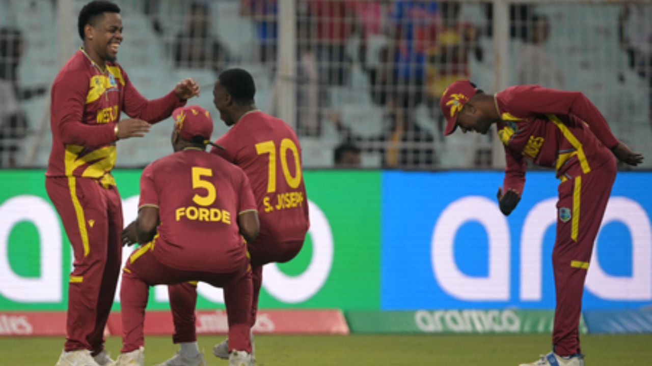 T20 World Cup 2026 में वेस्टइंडीज ने किया जीत के साथ शुरुआत, स्कॉटलैंड को 35 रनों से हराया